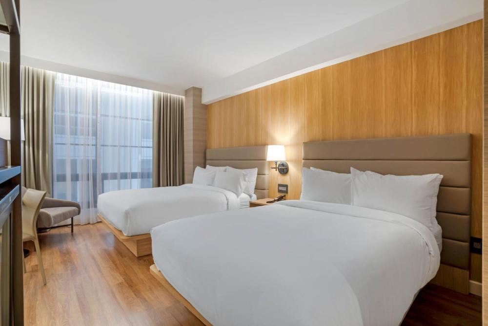 Queen Room with Two Queen Beds interior